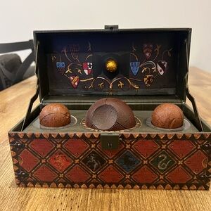Harry Potter Warner Bros. Quidditch Set - like new, poster NOT included
